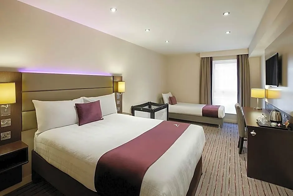 Premier Inn London City-1